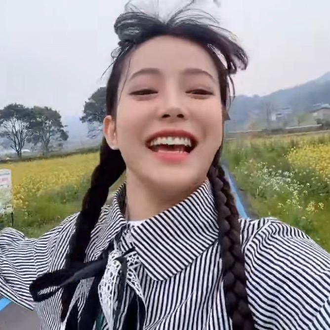 抖音表妹李kk